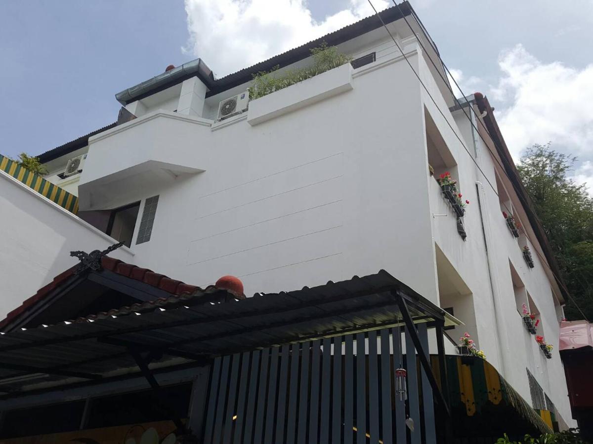 Hotel V.I.P. House Chiang Mai Exterior foto